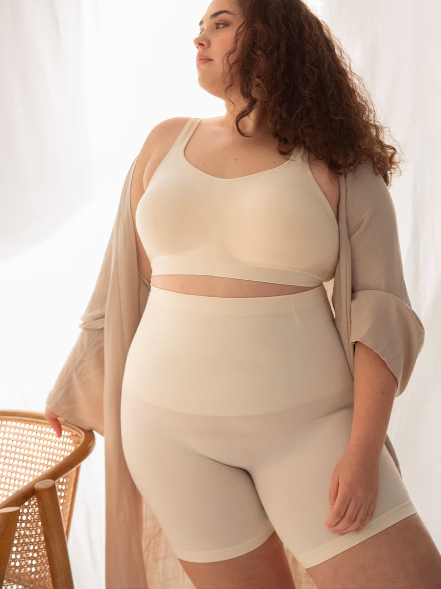 TRUESHAPE Mid-Waisted Shaper Short